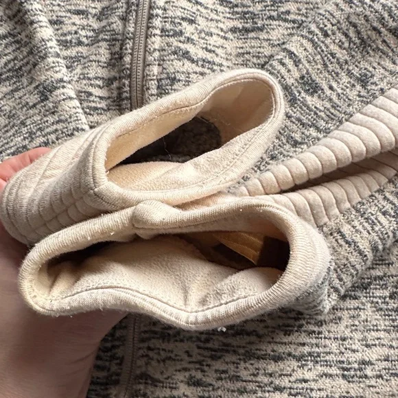 The North Face Black and Cream Fleece Jacket - Picture 4 of 9